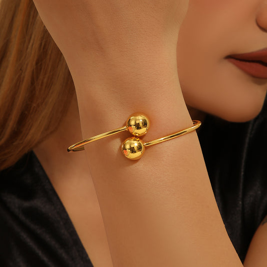 Plated 18k Gold Double Headed Bead Opening Bracelet