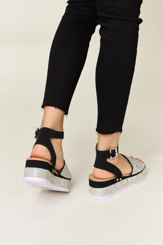 Forever Link Rhinestone Buckle Strappy Wedge Sandals-